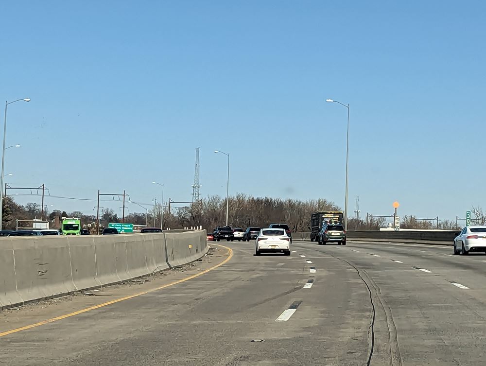 Detroit, MI - Injury-Causing Collision on I-75 at