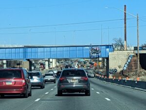 Detroit, MI - Injury Car Accident on I-96 at Davison Ave