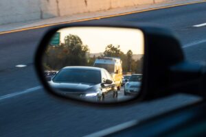 Detroit, MI - Multi-Vehicle Crash w/Injuries on I-696 at Fuller Ave