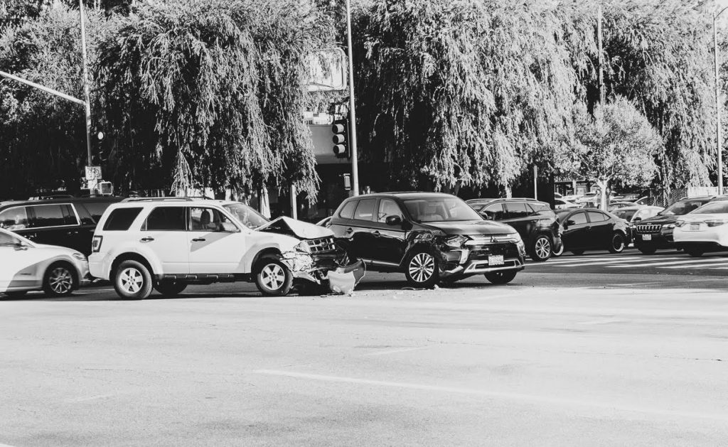 Detroit, MI - Car Accident at I-75 & Caniff St Causes Injuries