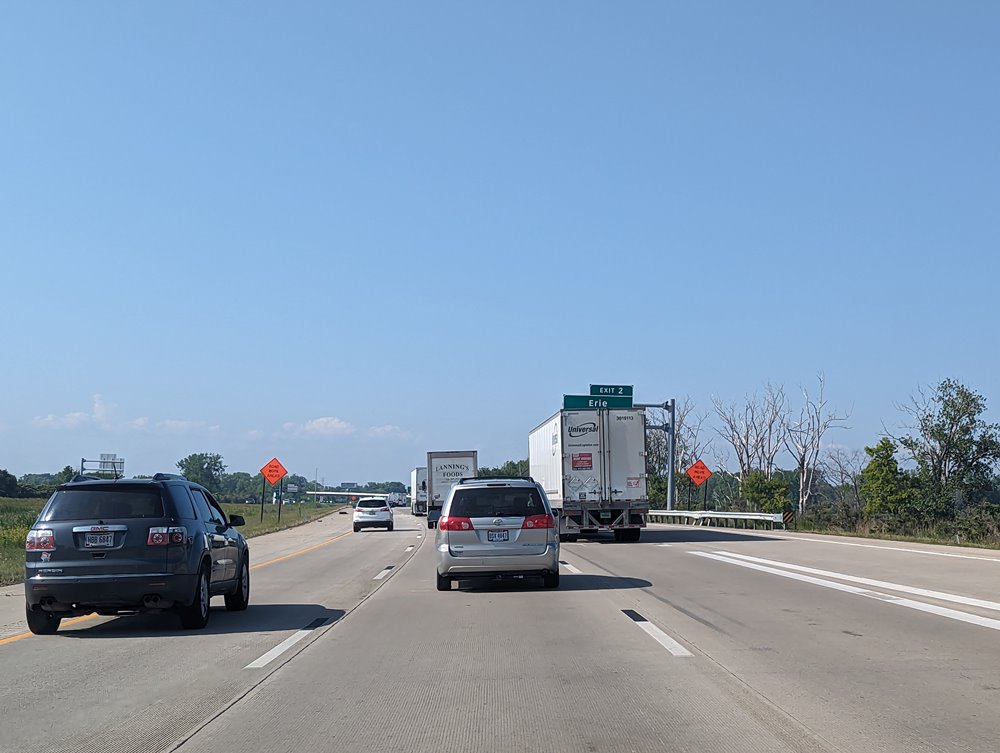 Detroit, MI - Semi-Truck Collision, Injuries on I-94