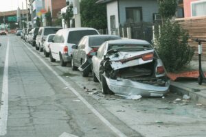 Detroit, MI - Multi-Vehicle Wreck w/Injuries on I-96 at Grand Blvd