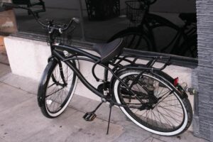 Kalamazoo Co., MI – Bicyclist Hurt in Car Crash on E Michigan Ave