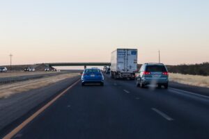 Grand Blanc Twp., MI – Injuries Reported in I-475 Crash at E Hill Rd