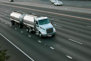 Detroit, MI – Truck Crash Reported on 8 Mile Rd at Mound Rd