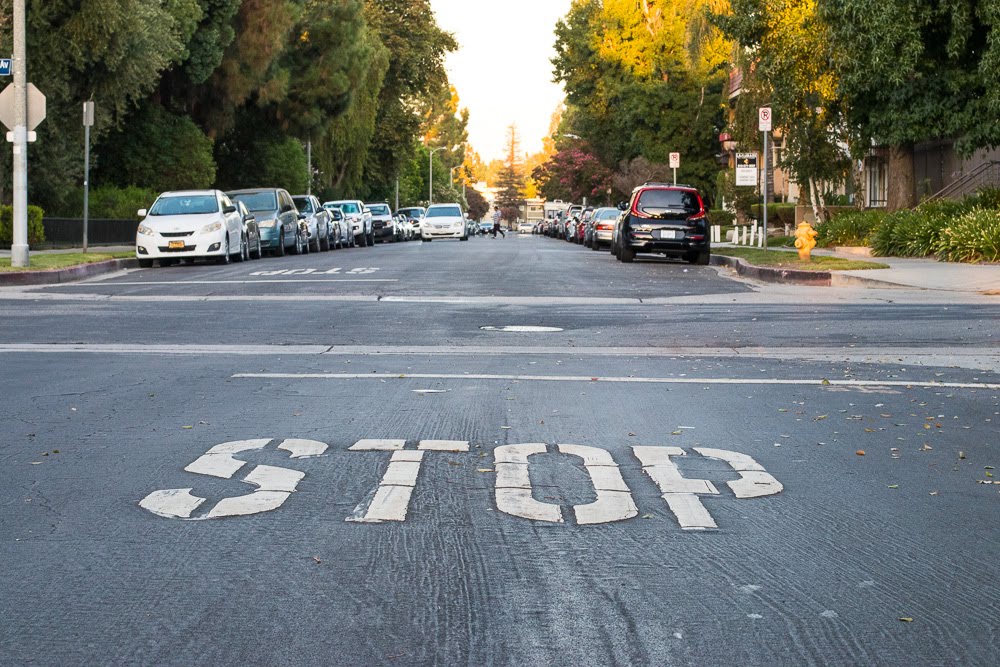 Flint, MI – Injuries Reported in Crash on Flushing Rd
