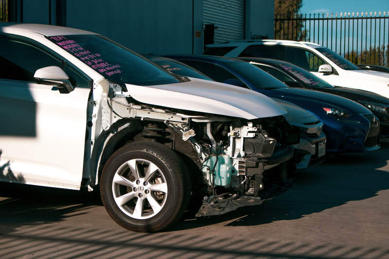 Flint, MI – Injuries Reported in Crash at N Center Rd & Robert T Longway Blvd