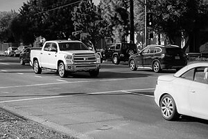 Detroit, MI - Injuries Reported Following Crash on John R St