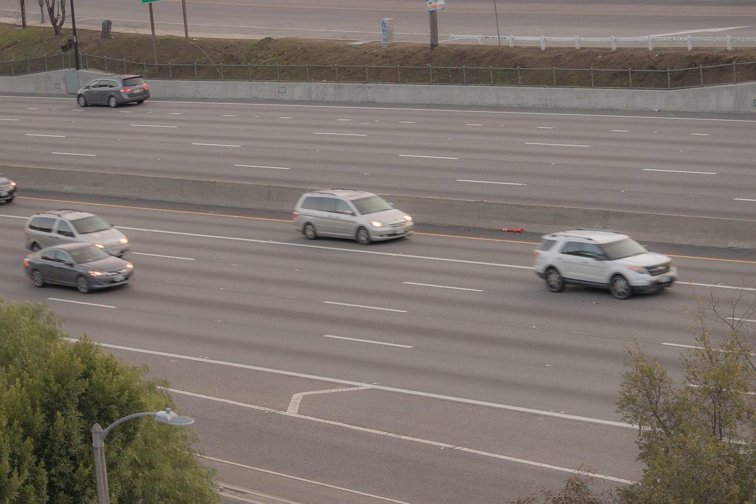 Auburn Hills, MI – Courtesy Patrol Van Struck on I-75 Near Baldwin Rd, Two Injured