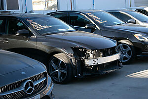 Detroit, MI - Two-Car Crash with Injuries at Gratiot Ave and Conner St